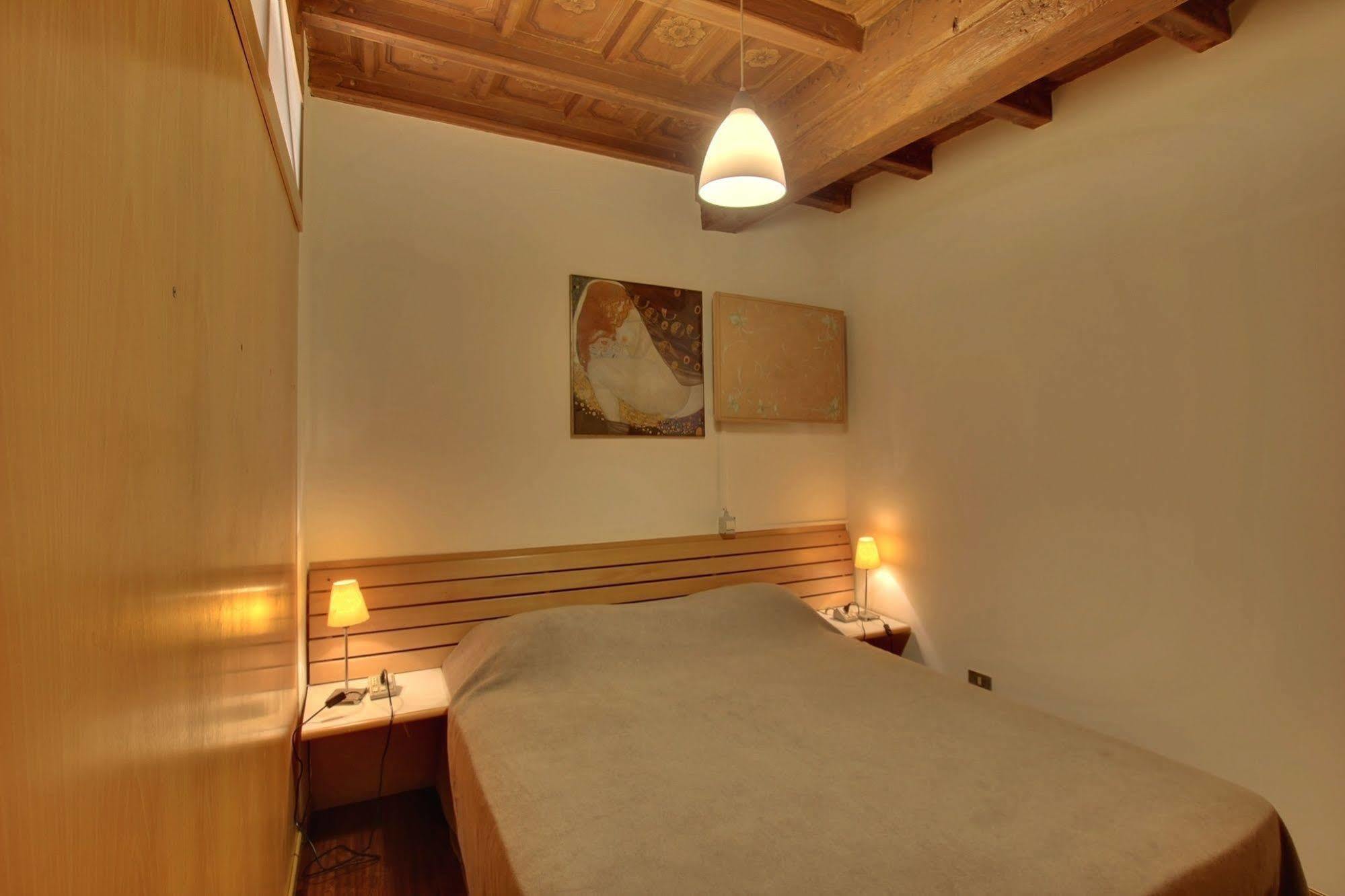 Milan Royal Suites Exterior foto