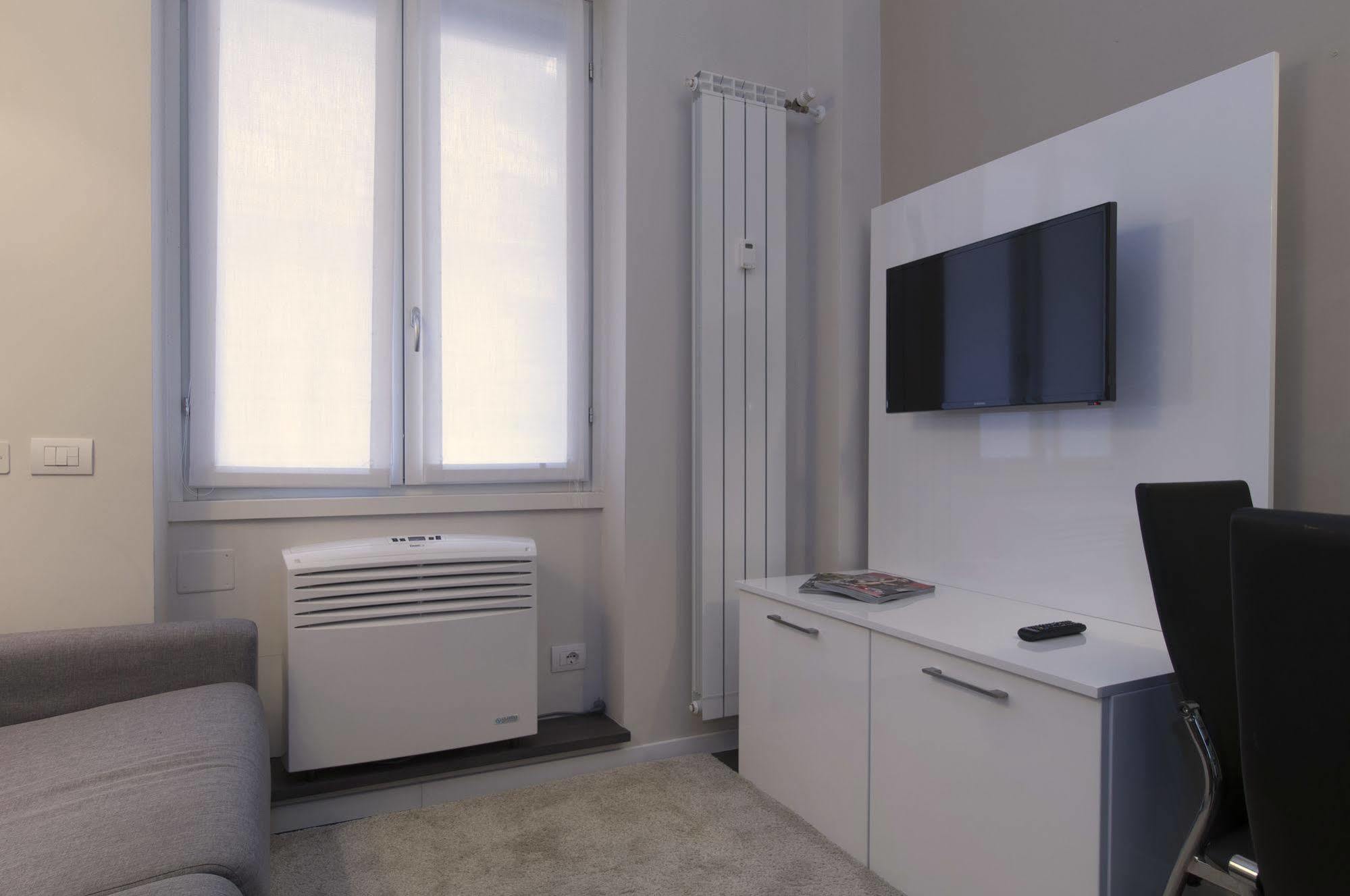 Milan Royal Suites Exterior foto